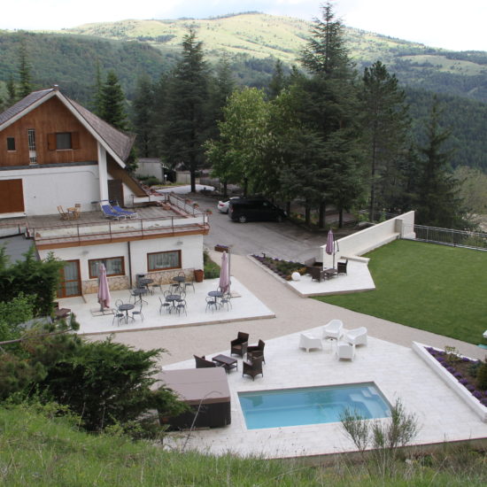 Realizzazione ambienti esterni  Hotel Nido delle Aquile